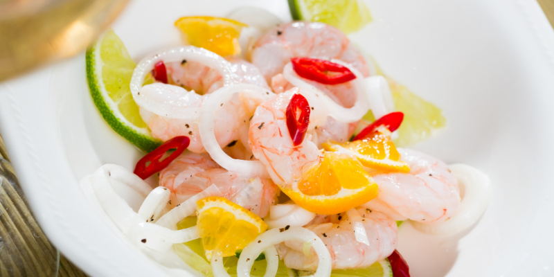 Ceviche mexicano DE CAMARONES Y REINETA